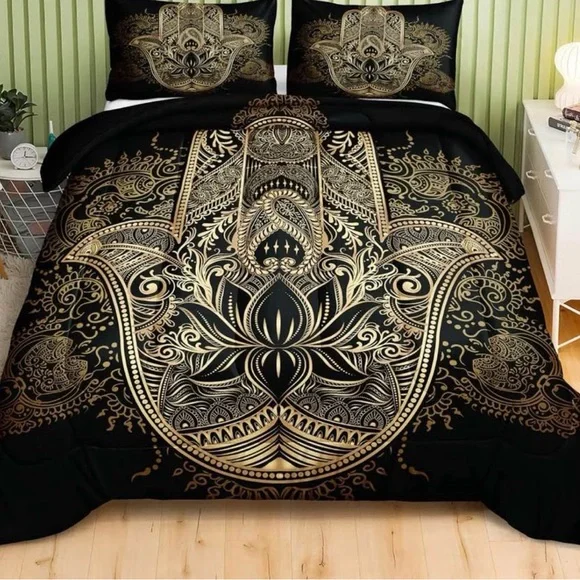 Elegant Black and Gold Hamsa King Size Bedding Set - Picture 1 of 7